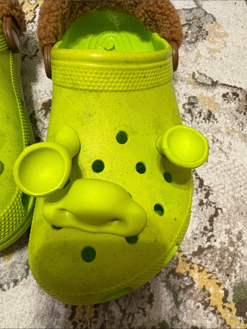 Shrek' Green Plush-Lined Clogs - Picture 3 of 3